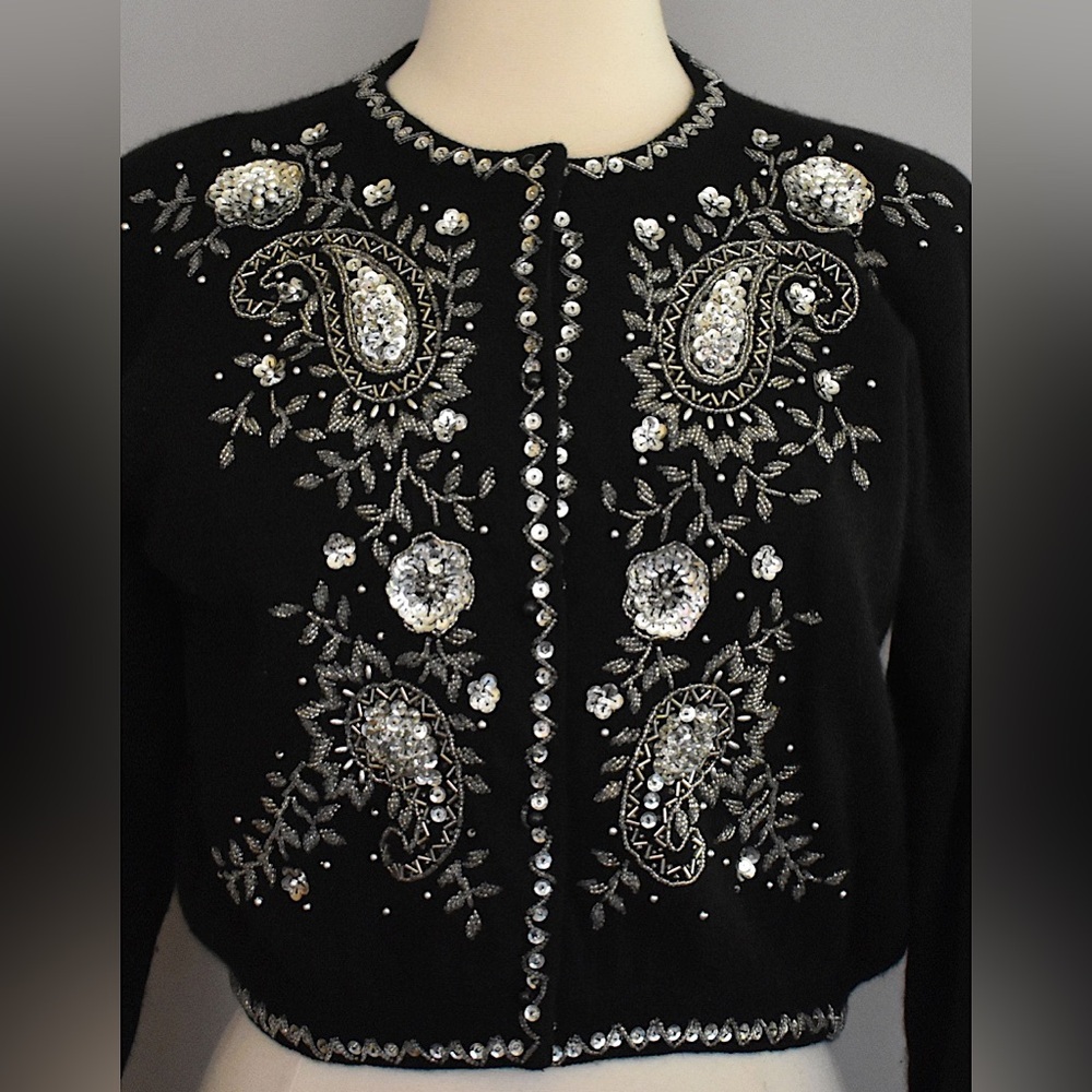 V I N T A G E   80's Beaded and Sequined Cropped Cardigan Sweater